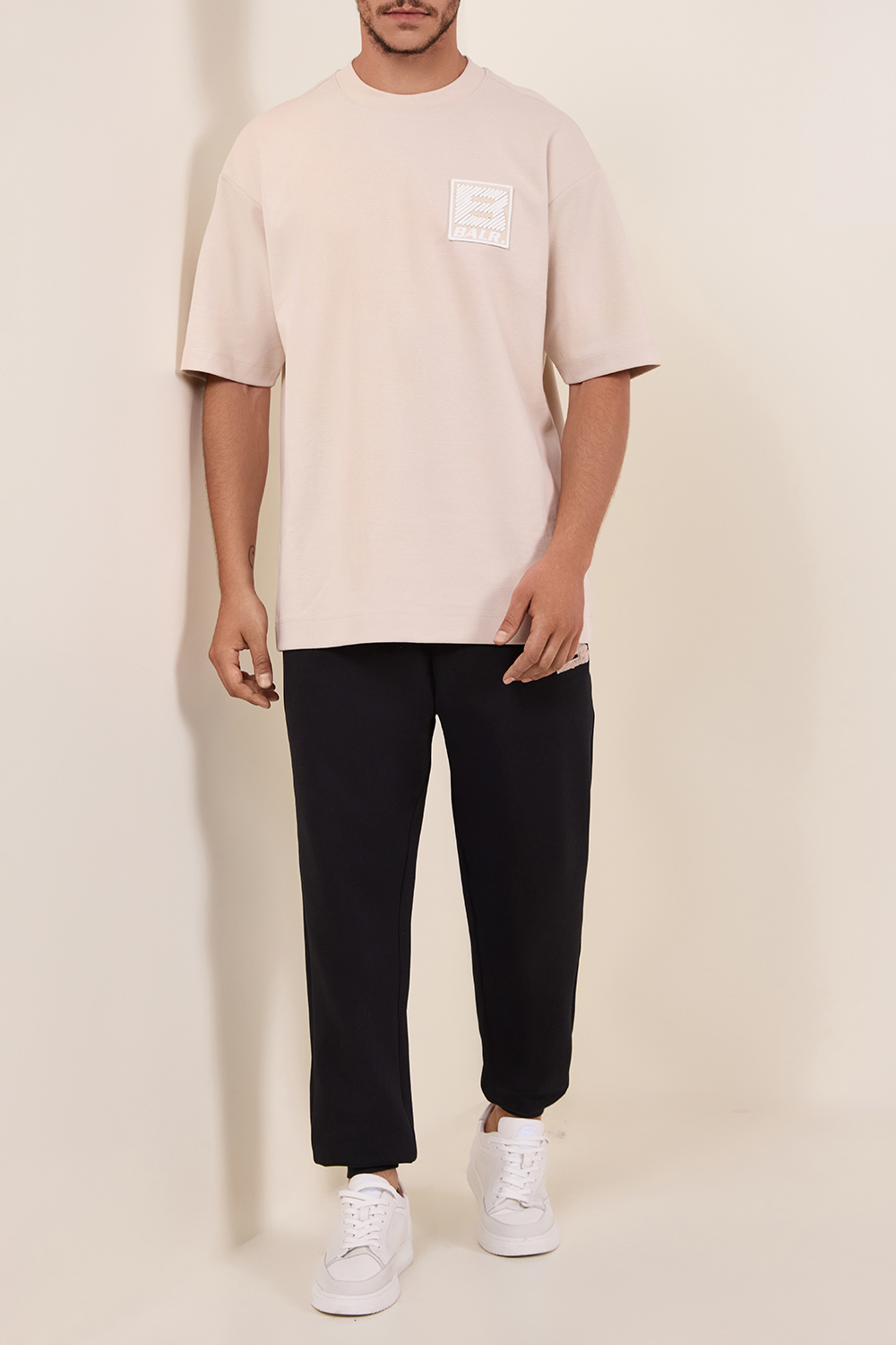 חולצת טי בגזרה משוחררת